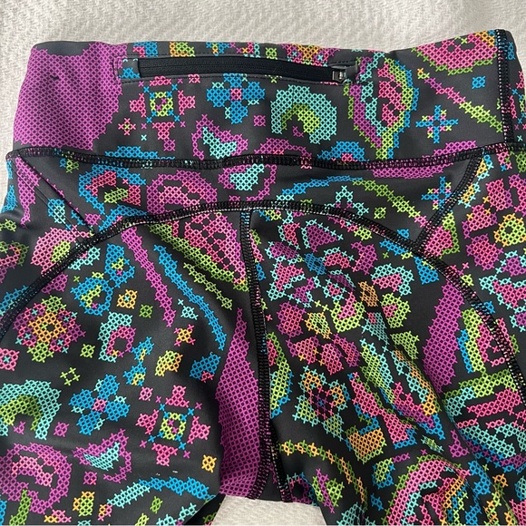 Patterned Nike Fast Leggings - Picture 5 of 7